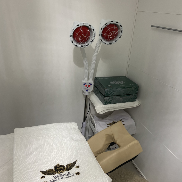 My massage bed in my studio